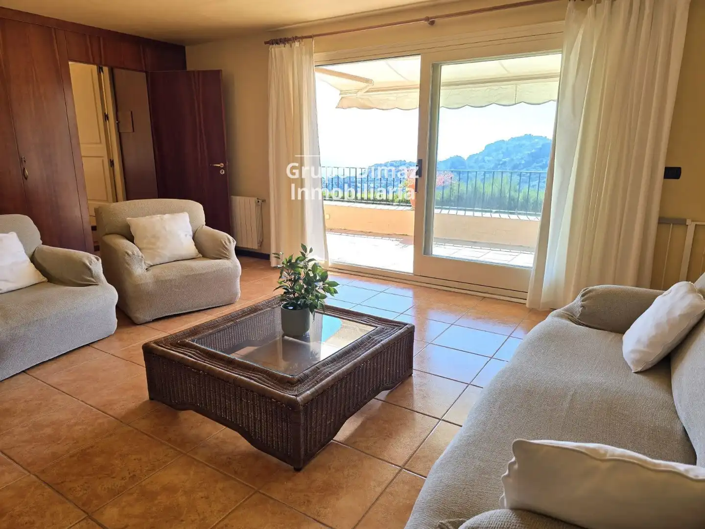 Sala d'estar de Casa o xalet en venda en Begur amb Aire condicionat i Moblat