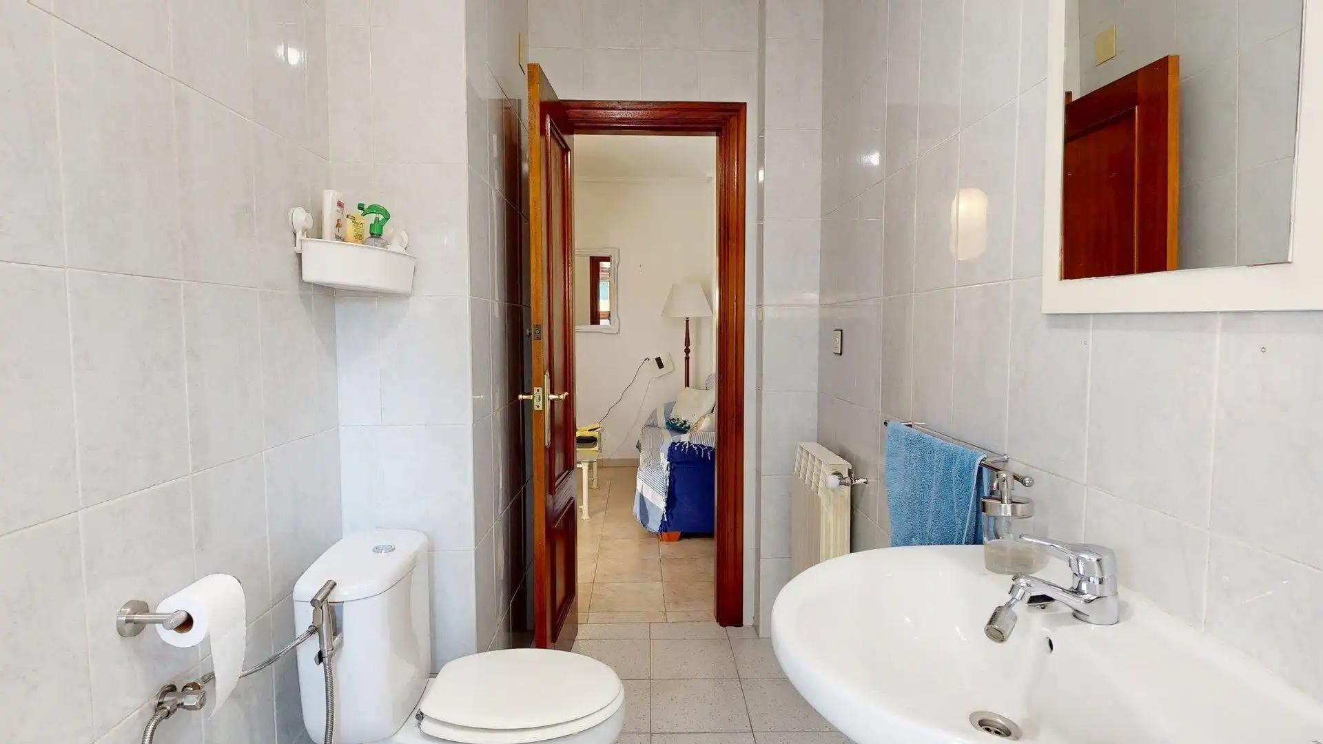 Bany de Casa o xalet en venda en Zaragoza amb Calefacció, Terrassa i Moblat