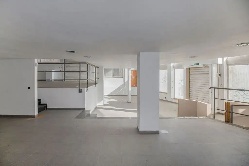 Local comercial en venda a AV./ de la Pau, imagen 19