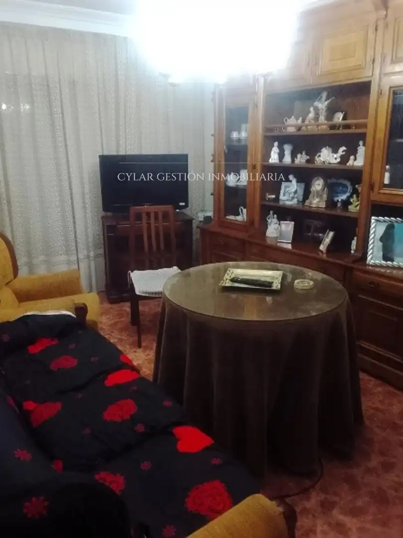 Sala d'estar de Pis en venda en Salamanca amb Calefacció, Terrassa i Traster