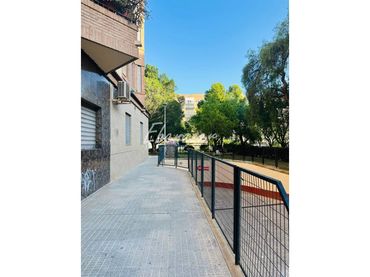 Local comercial en venta en Zeus