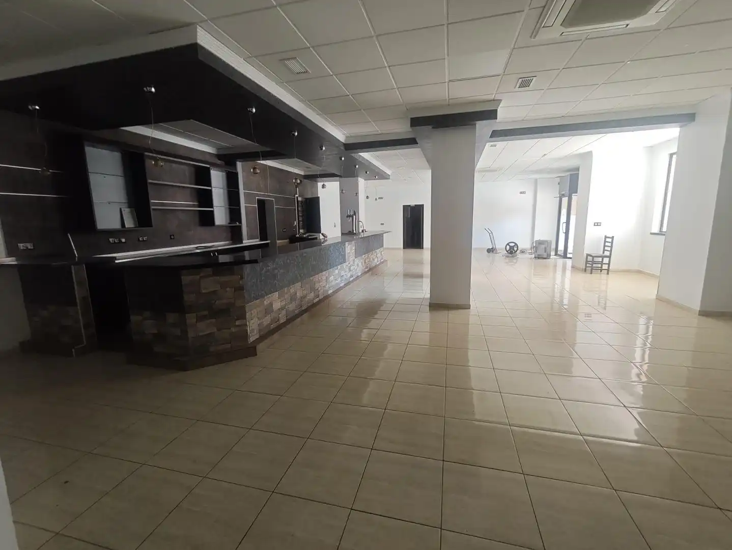 Local commercial à vendre à Petrer, imagen 2