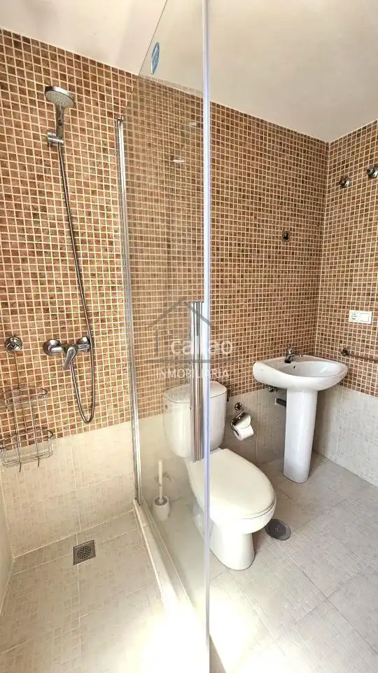 Badezimmer von Wohnung zum Verkauf in Narón mit Heizung, Abstellraum und Möbliert
