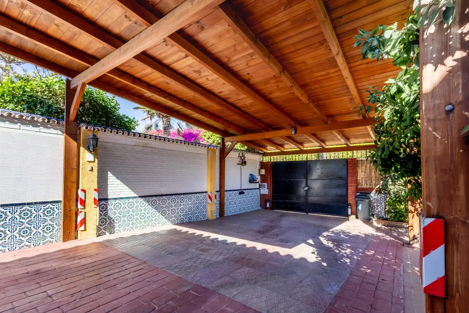 Exterior view of Houses for sale in Málaga  with Air Conditioner, Heating and Private garden