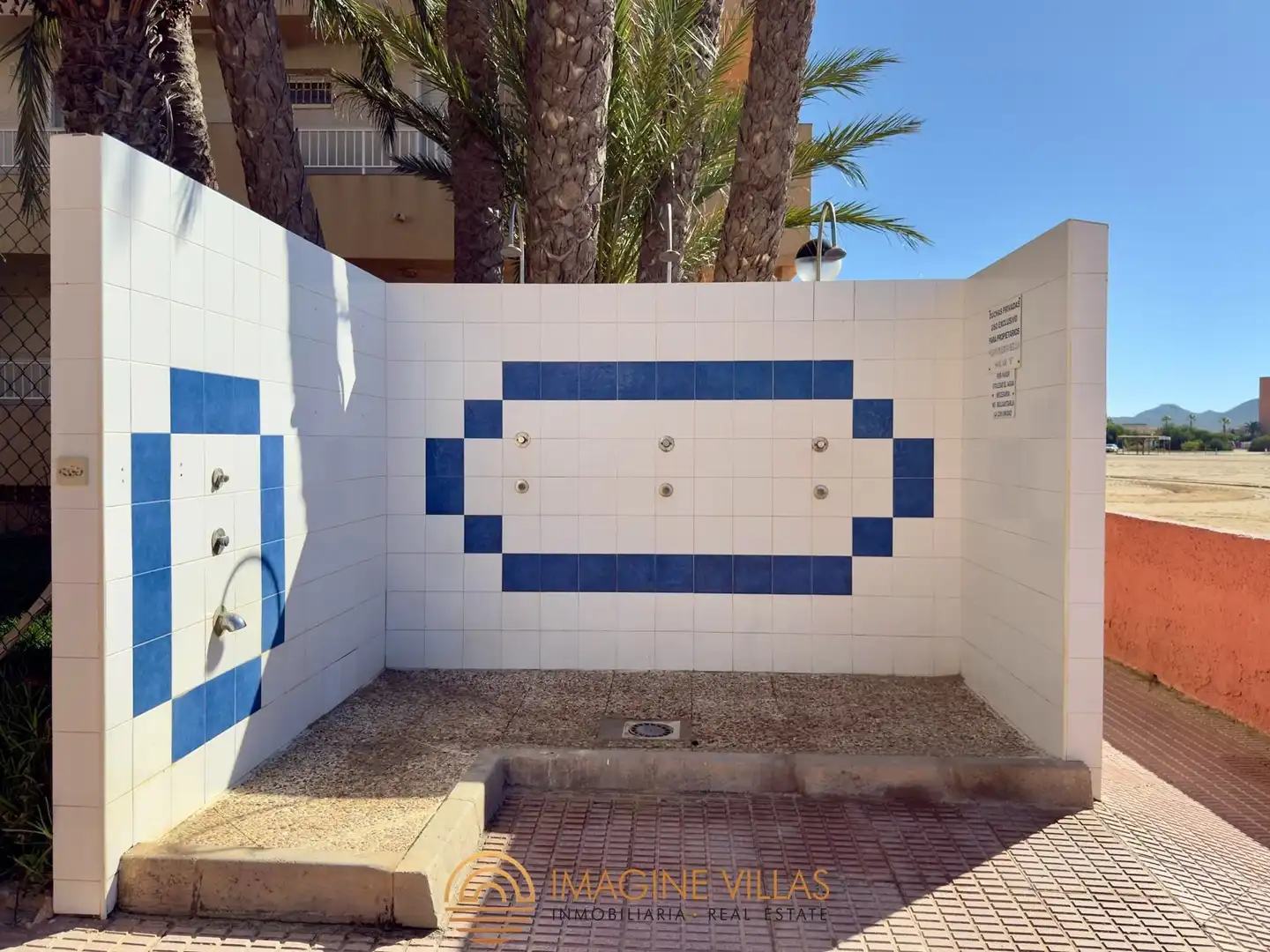 Bany de Àtic en venda en La Manga del Mar Menor amb Terrassa, Traster i Piscina comunitària