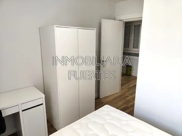 Flat for rent in Calle Demetrio de los Ríos, Las Ventas