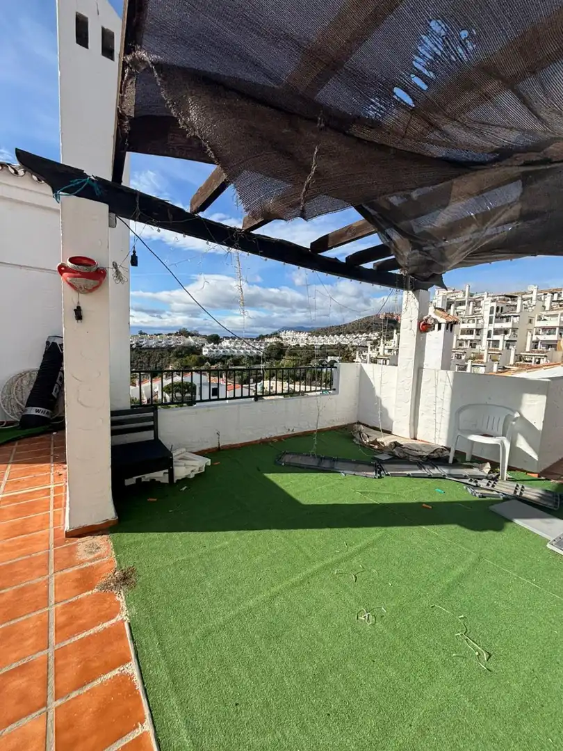 Dúplex en venda a Calahonda