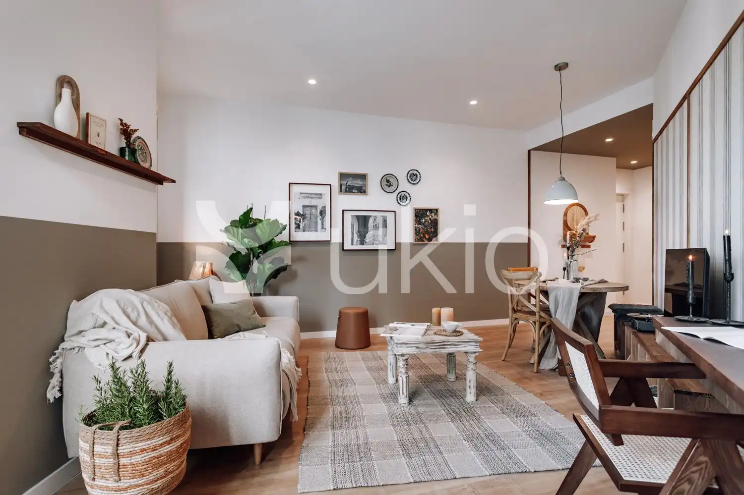 Appartement compact avec terrasse à louer à Gran Via de les Corts Catalanes, imagen 2