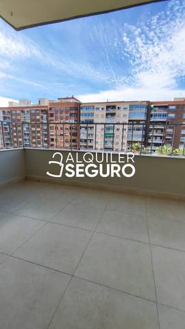 Piso en Alquiler en Ausias March en La Punta