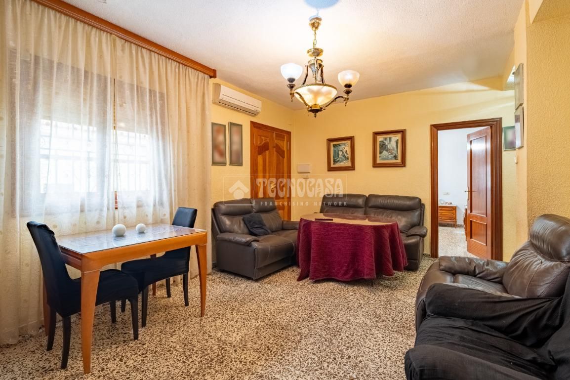 Living room of Single-family semi-detached for sale in Peligros