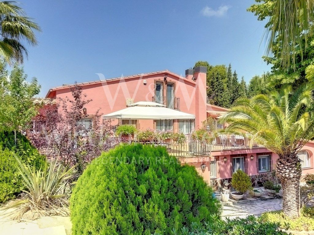 Vista exterior de Casa o xalet en venda en Vilanova d'Escornalbou