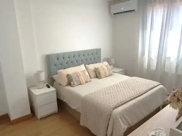 Dormitori de Casa adosada en venda en Cintruénigo amb Aire condicionat