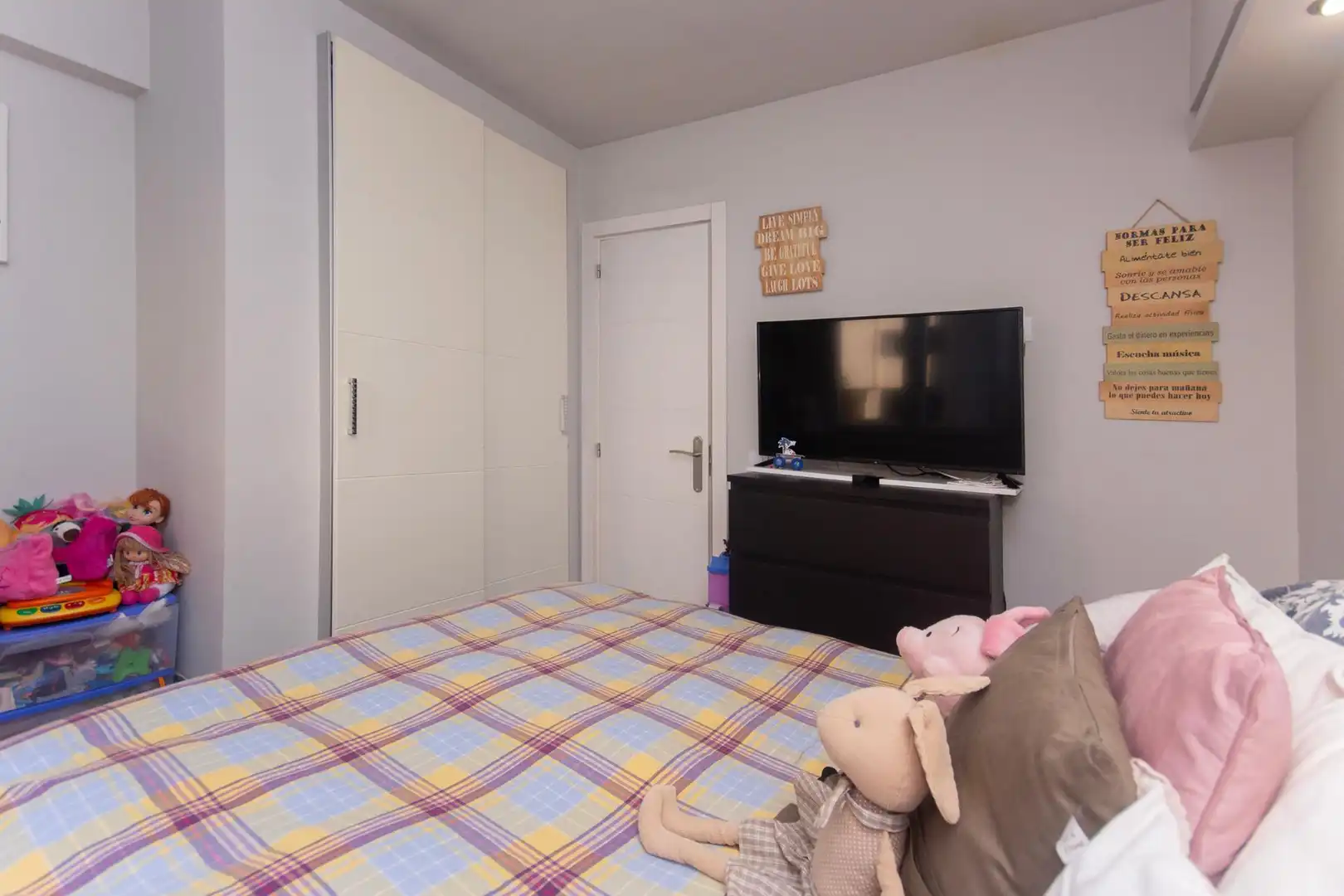 Schlafzimmer von Erdgeschoss zum Verkauf in Calvià mit Klimaanlage, Heizung und Terrasse