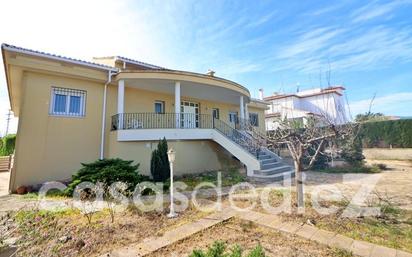 Vista exterior de Casa o xalet en venda en Oliva amb Aire condicionat, Terrassa i Piscina