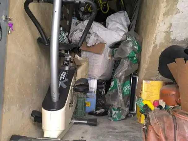Storage room for sale in Portugalete