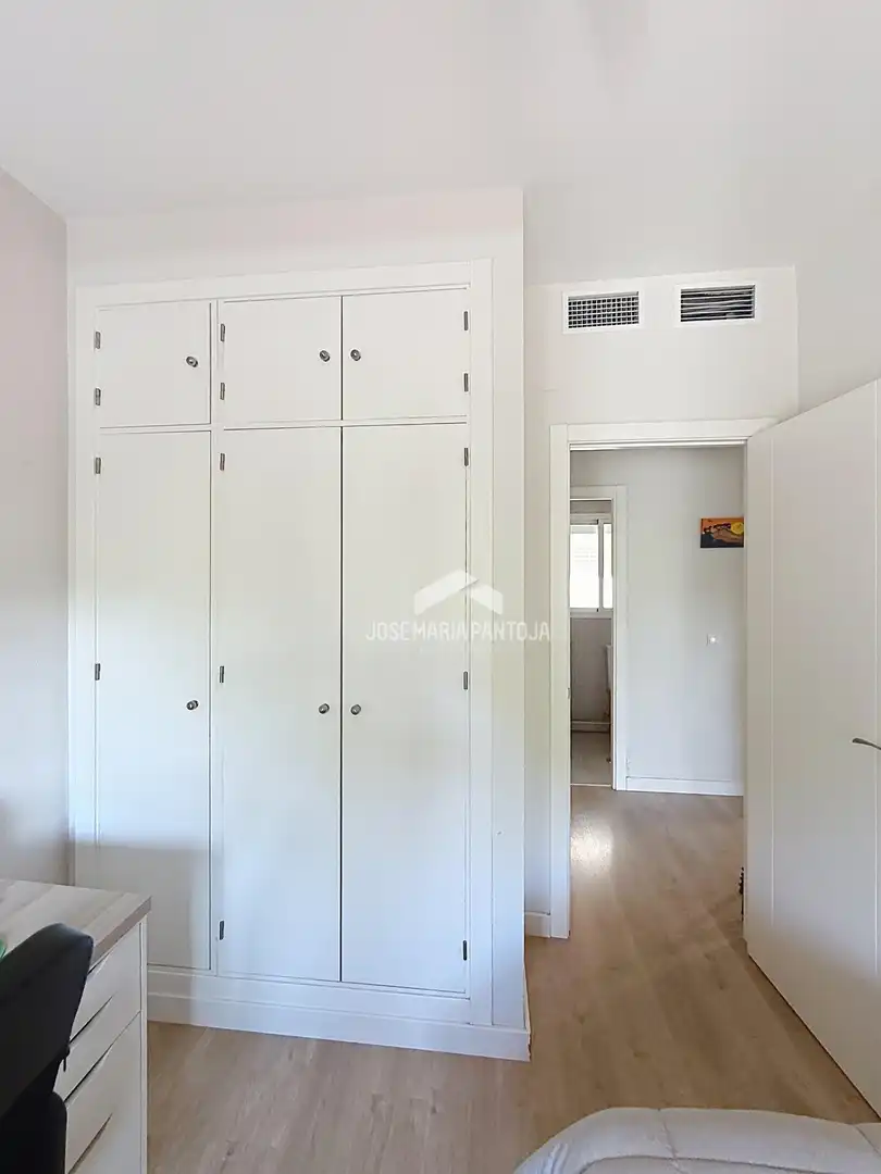 Flat for sale in Jerez de la Frontera  with Air Conditioner, Private garden and Parquet flooring