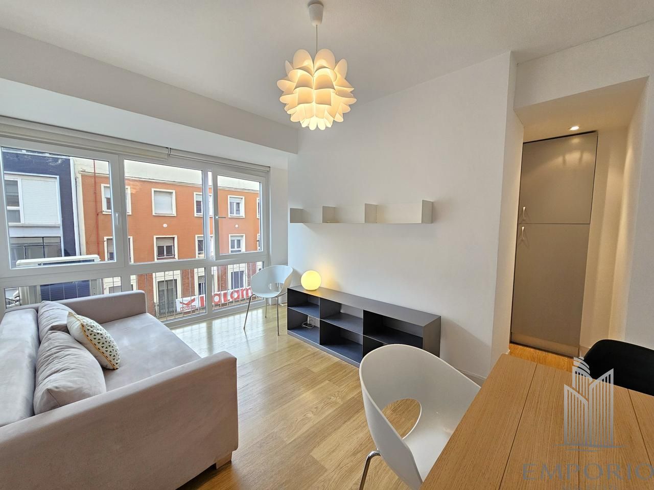Sala de estar de Apartamento de alquiler en  Madrid Capital con Aire acondicionado y Amueblado
