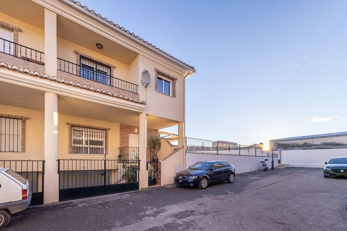 Vista exterior de Casa o xalet en venda en Ventas de Huelma amb Aire condicionat, Calefacció i Terrassa