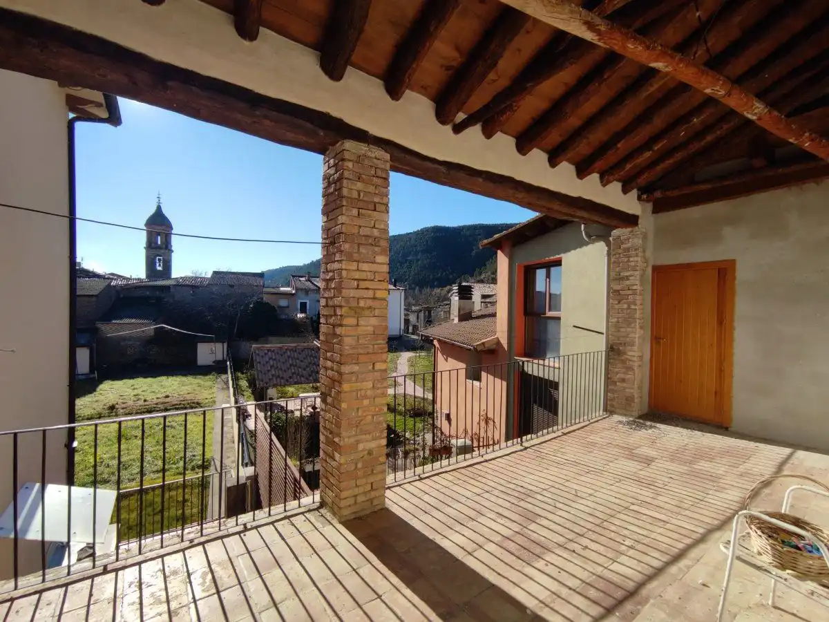 Casa amb jardí en venda a Graus, imagen 4