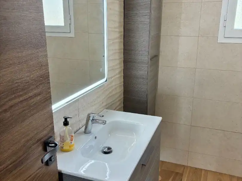 Bany de Casa o xalet en venda en Finestrat amb Aire condicionat, Terrassa i Balcó