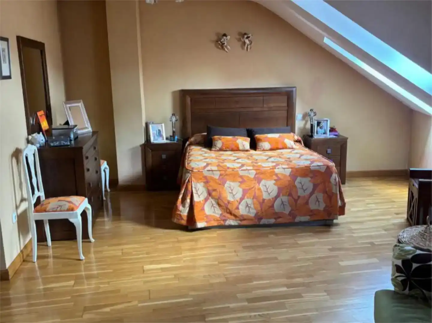 Habitación de Dúplex en venta en Peñafiel con Parquet, Trastero y Amueblado