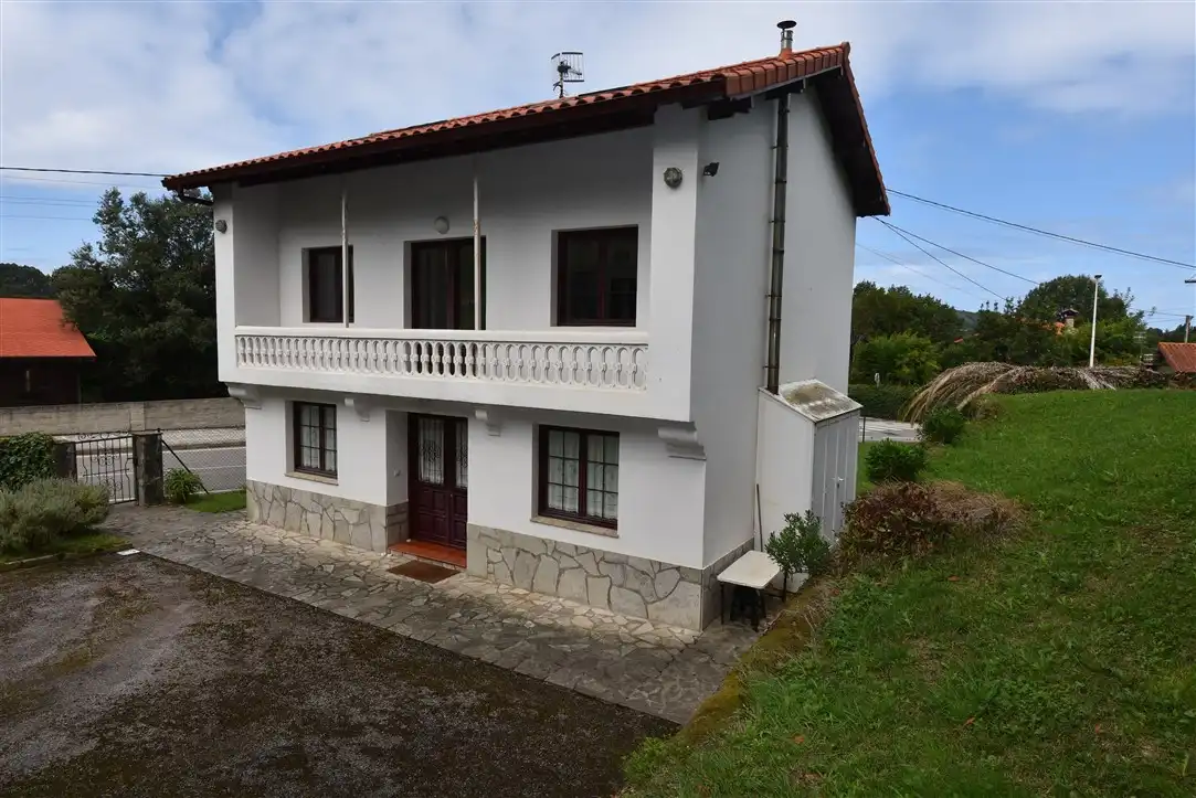 House with garden for sale in CA-450, imagen 2