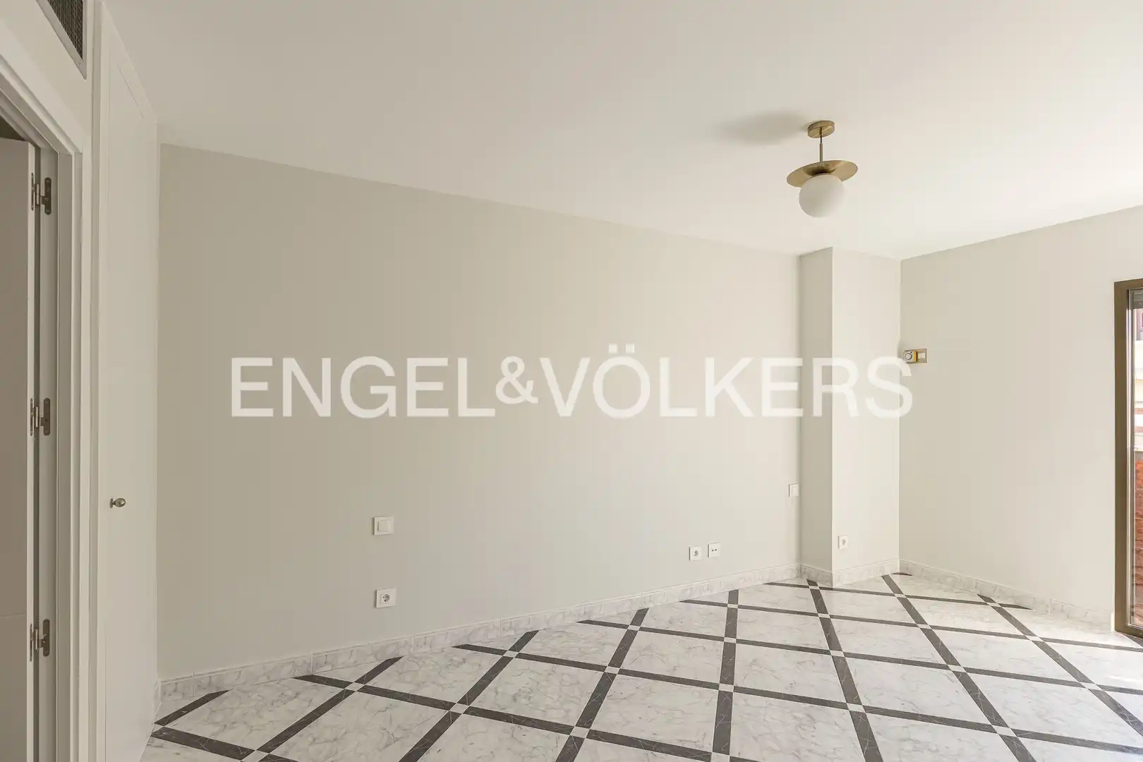Flat for rent in Madrid  with Air Conditioner, Heating and Terrace