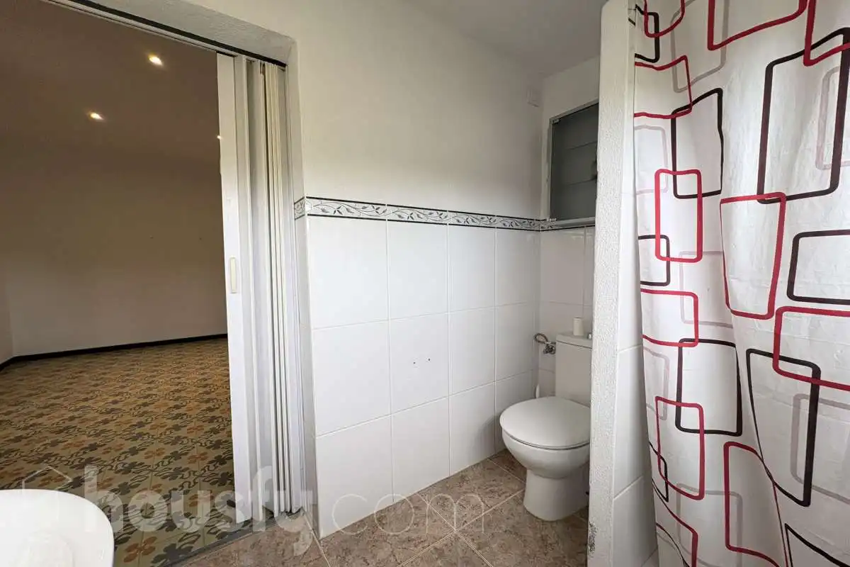 Houses for sale in Avenida Alt emporda, Bàscara