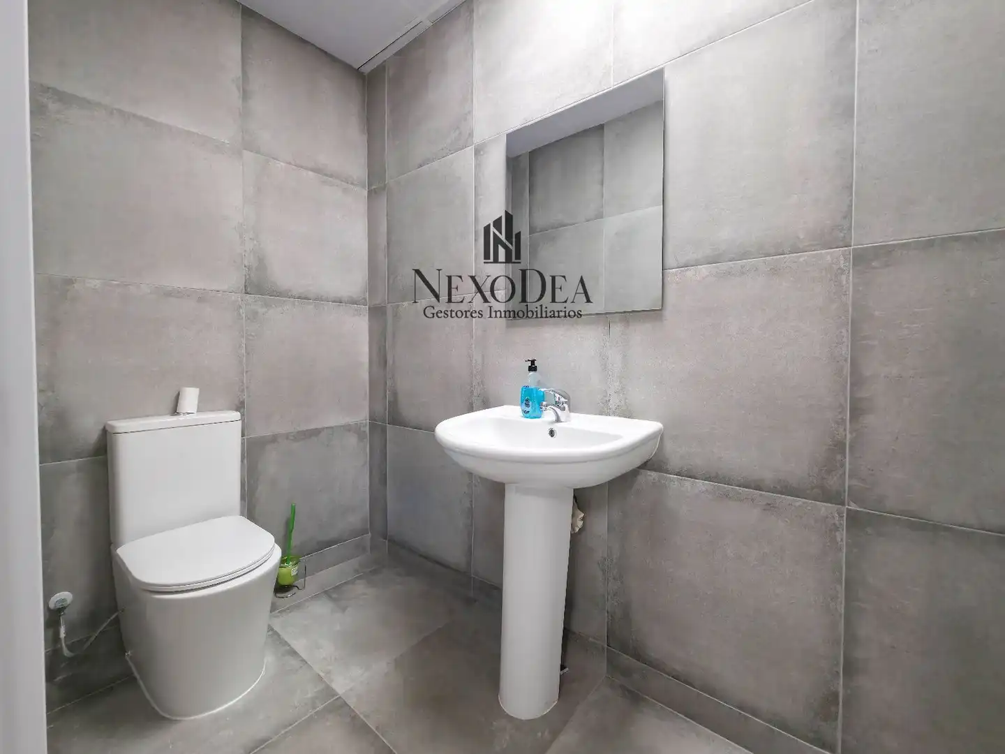 Badezimmer von Geschaftsraum zum Verkauf in Seseña