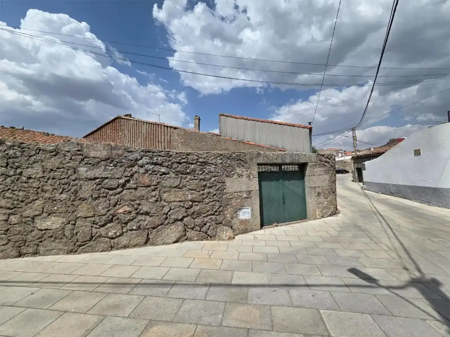 Vista exterior de Finca rústica en venta en Sanchotello con Jardín privado y Amueblado