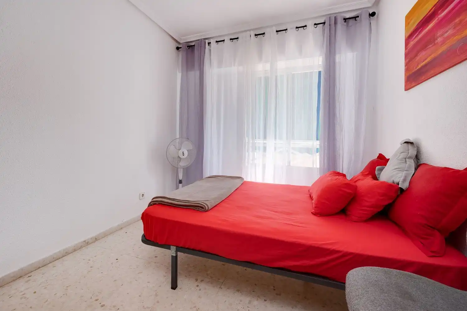 Habitación de Piso en venta en Torrevieja con Aire acondicionado, Terraza y Amueblado