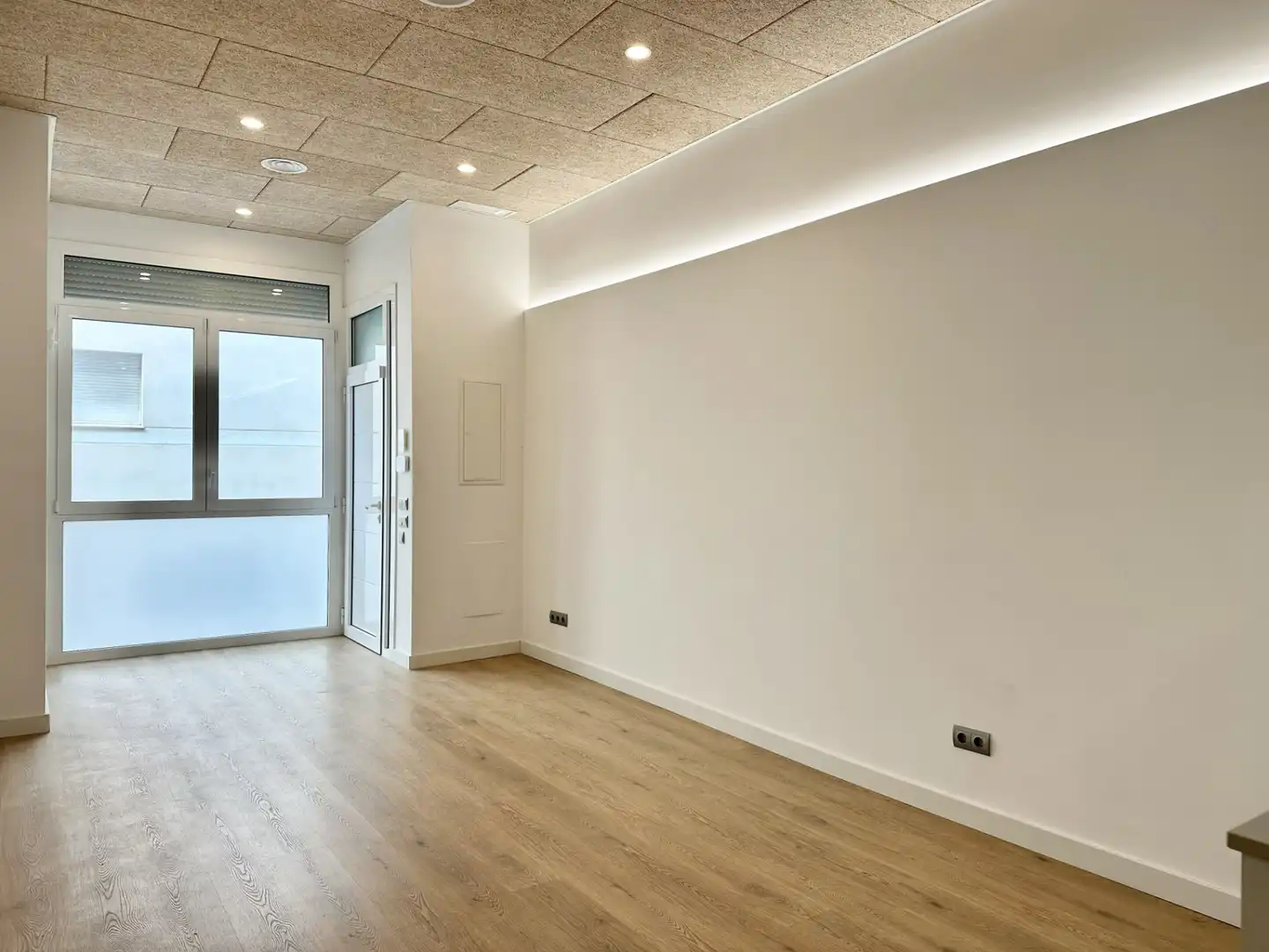 Flat for sale in Vilanova i la Geltrú  with Air Conditioner, Heating and Private garden