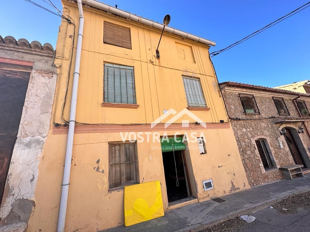 Vista exterior de Casa adosada en venta en Requena