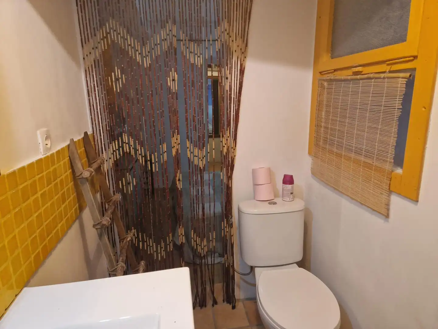 Badezimmer von Maisonette zum Verkauf in Roses mit Terrasse, Möbliert und Balkon