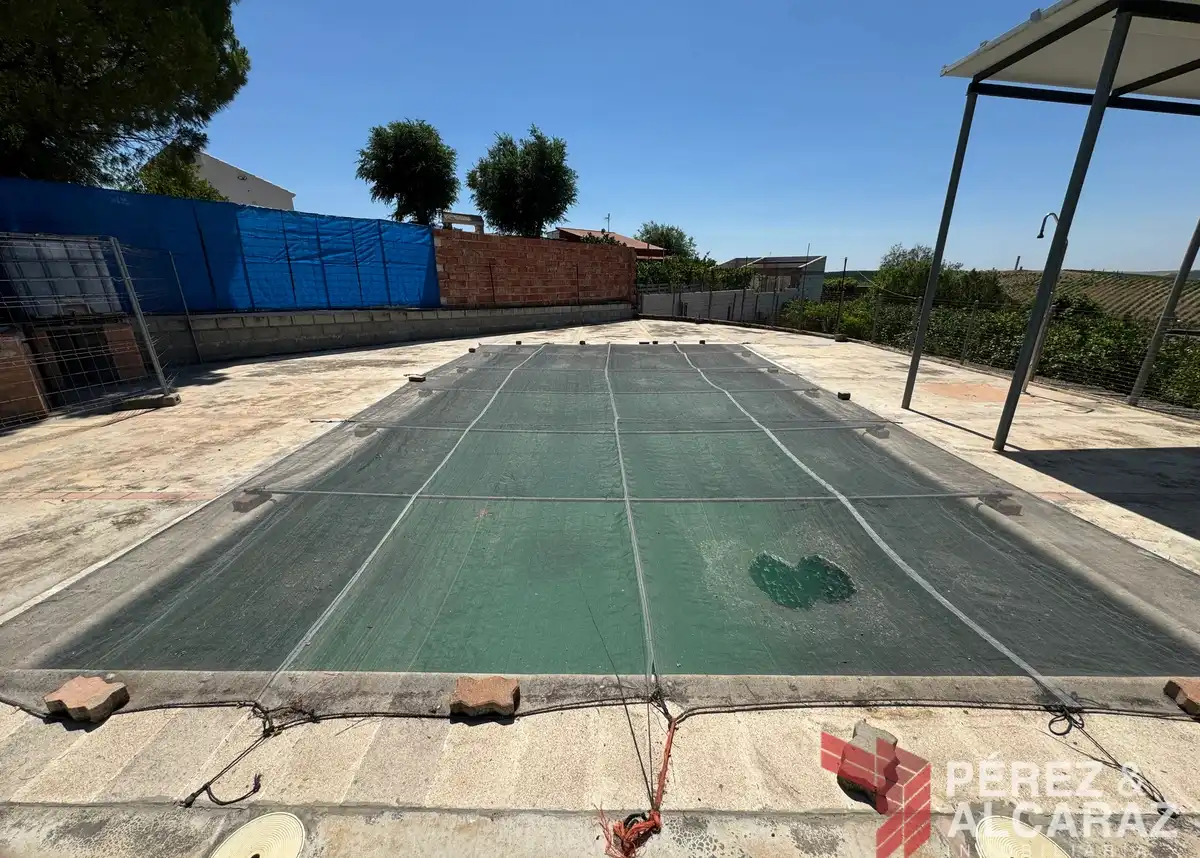 Terreno rústico en venta en Calle Chalets la Algaba 4, imagen 5