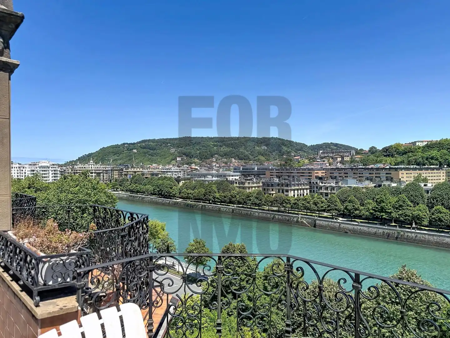 Terrace of Duplexes for sale in Donostia - San Sebastián   with Heating, Terrace and Storage room