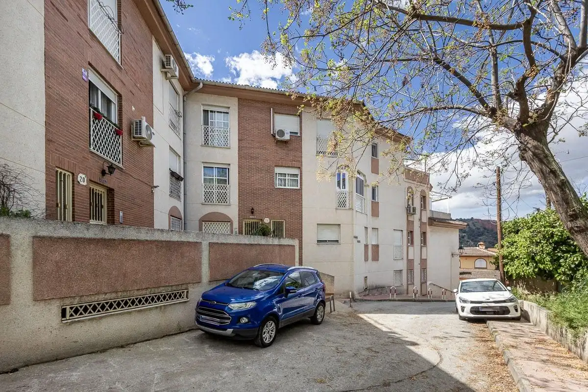 Exterior view of Flat for sale in Cenes de la Vega  with Air Conditioner and Storage room