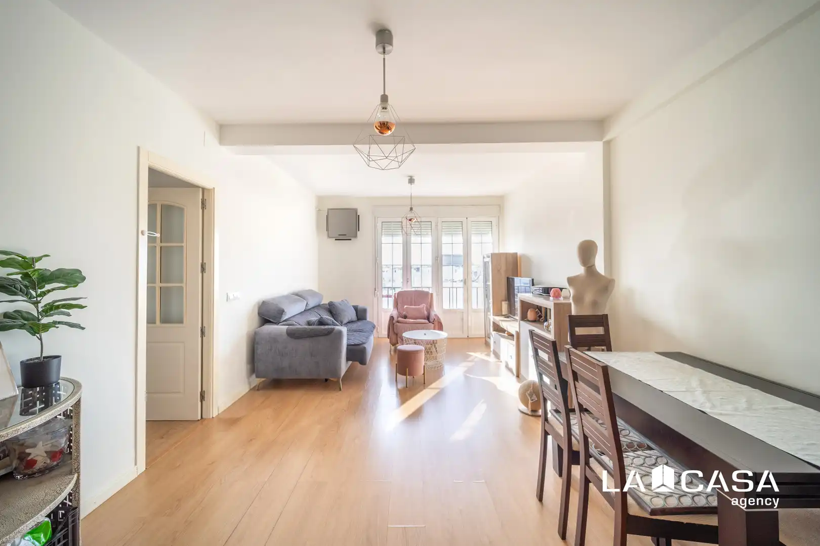 Sala de estar de Piso en venta en Dos Hermanas con Aire acondicionado