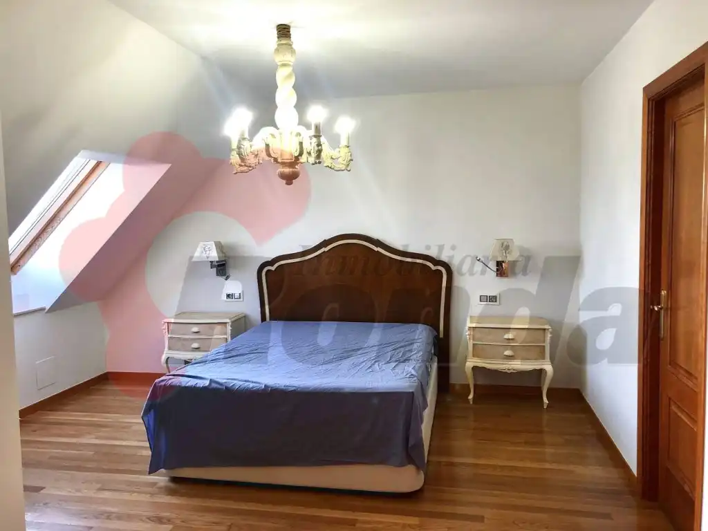 Schlafzimmer von Maisonette zum Verkauf in Lugo