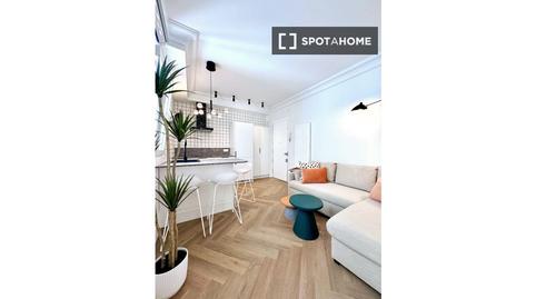 Foto 5 de Estudi per a compartir a Cuatro Caminos - Azca, Madrid