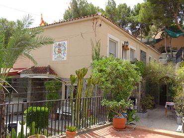 Villa avec balcon à vendre à Pueblo Español - Coveta Fumá