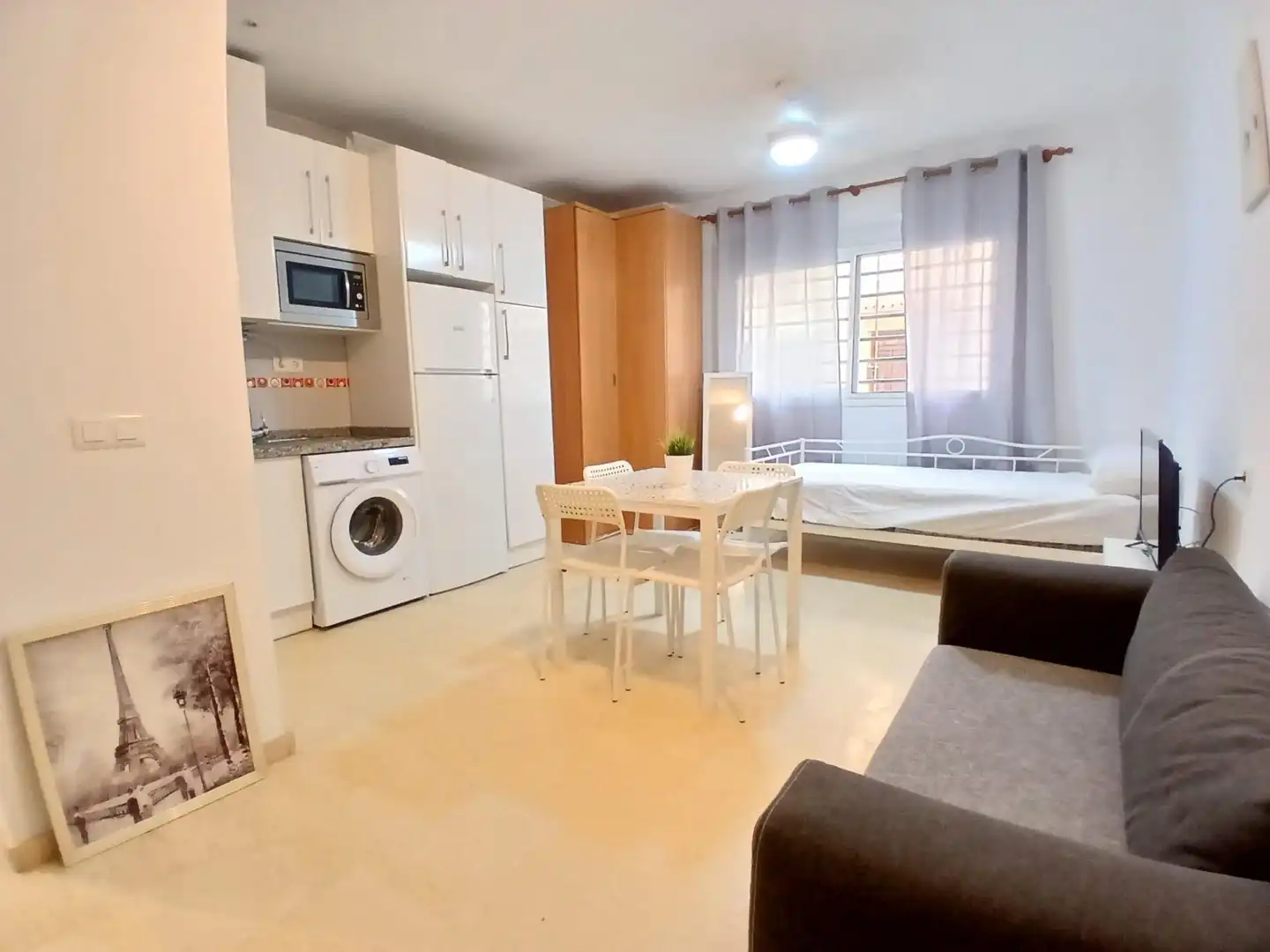 Bedroom of Study for rent in Málaga