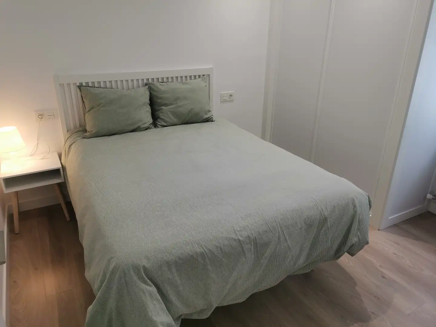 Habitación de Piso en venta en León Capital  con Calefacción, Parquet y Trastero