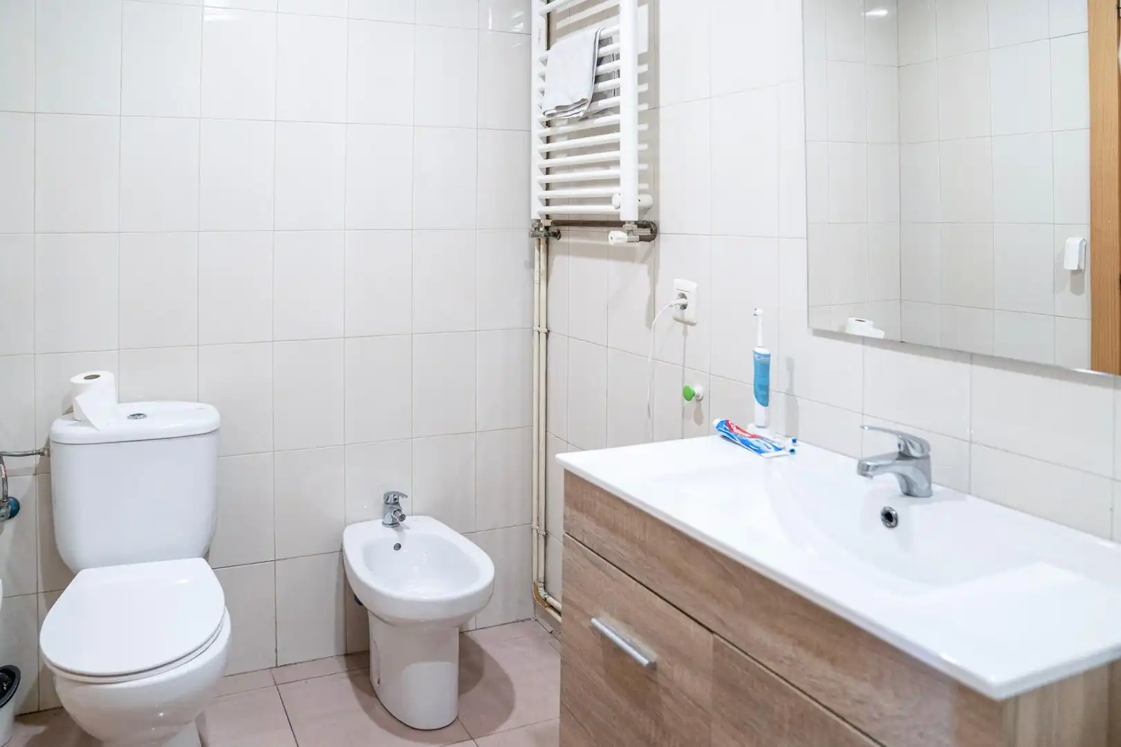 Baño de Planta baja en venta en Montgat con Aire acondicionado, Calefacción y Jardín privado