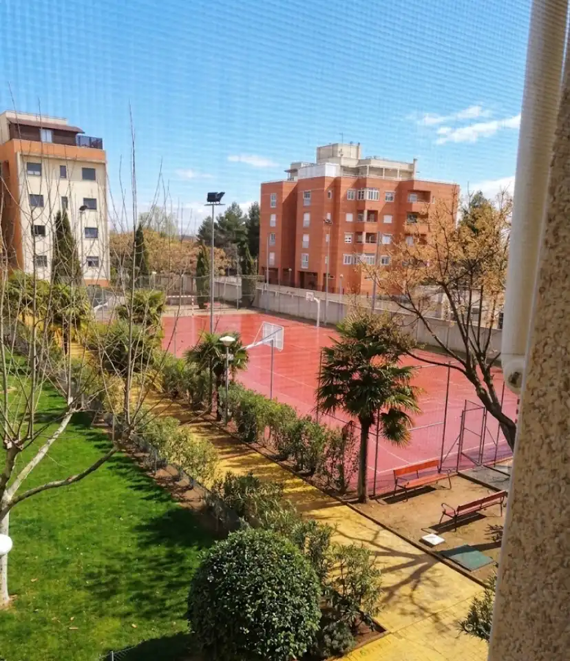 Vista exterior de Pis en venda en Ciudad Real amb Aire condicionat, Calefacció i Jardí privat
