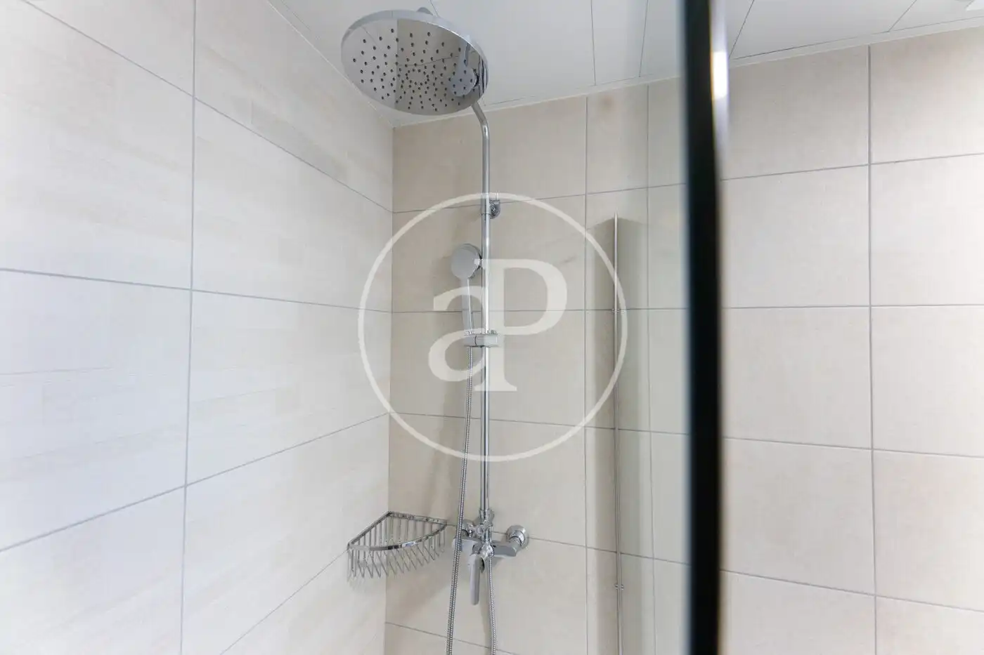 Bany de Pis de lloguer en  Palma de Mallorca amb Aire condicionat, Calefacció i Terrassa