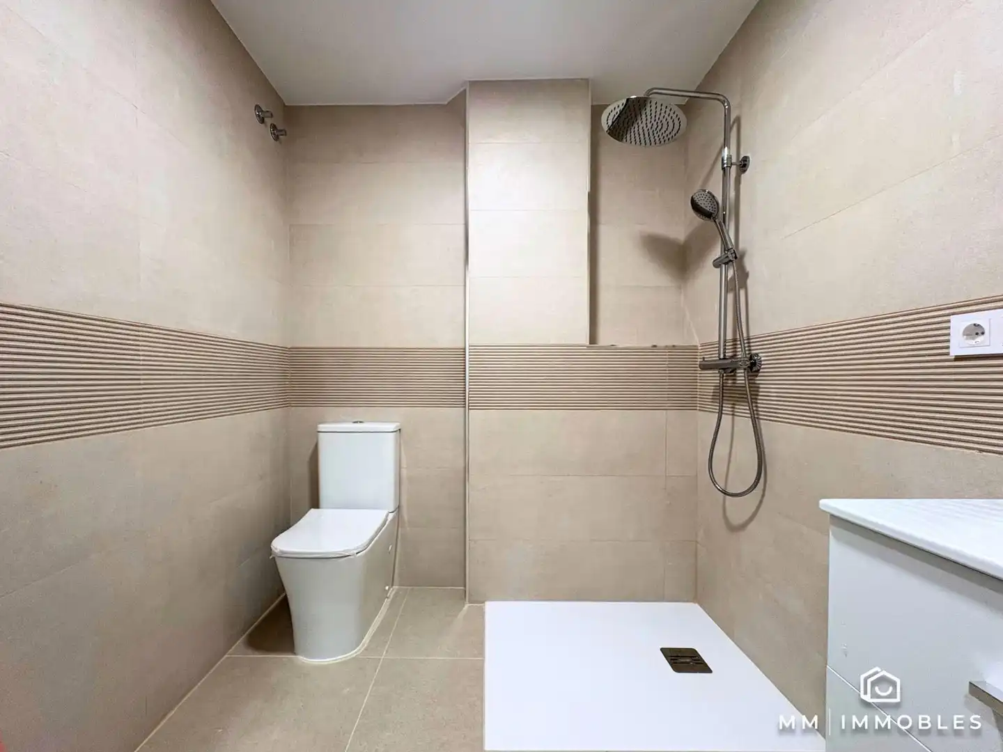Baño de Piso de alquiler en Granollers con Parquet