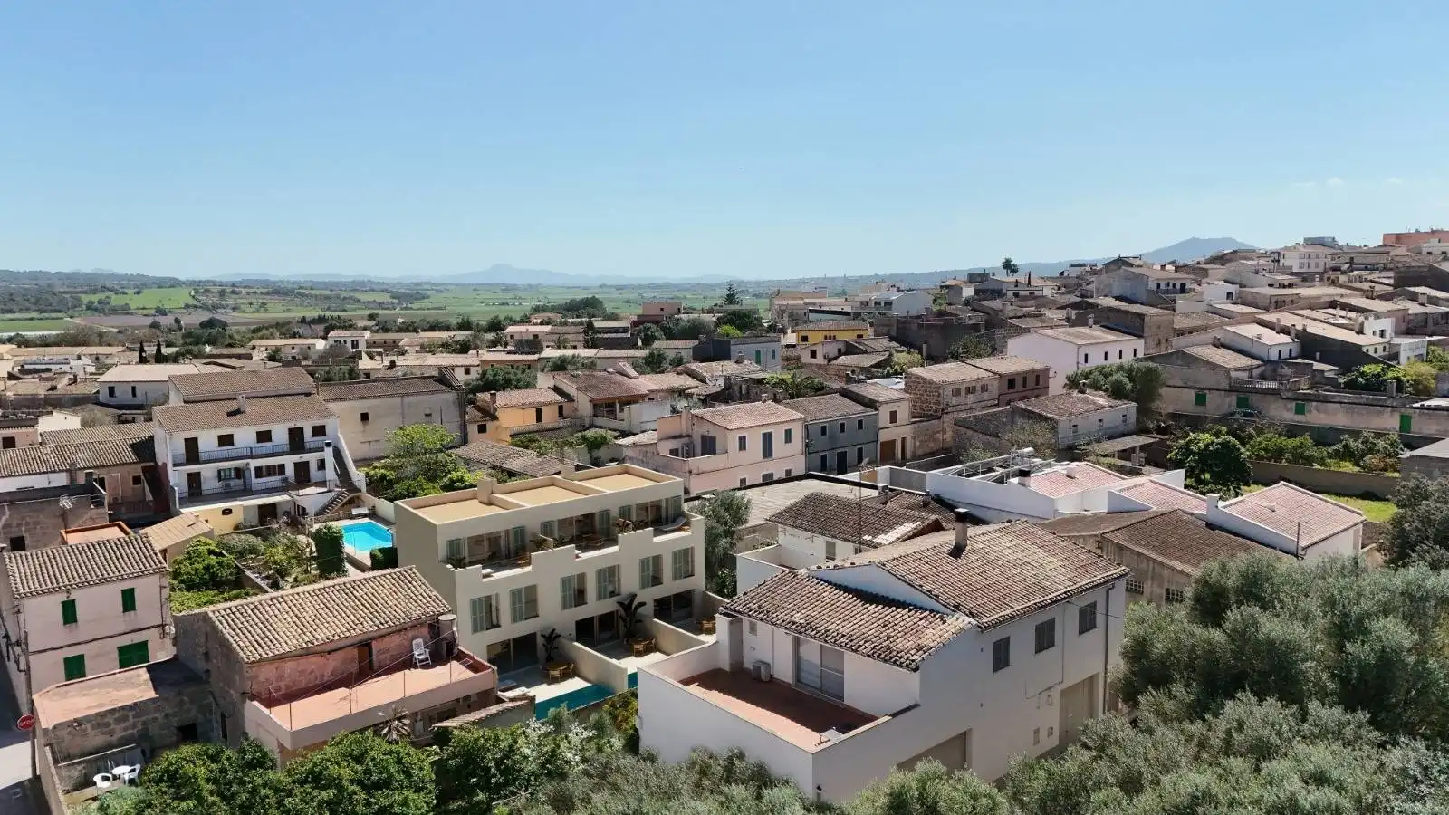 Vista exterior de Casa adosada en venda en Ariany amb Calefacció, Terrassa i Piscina