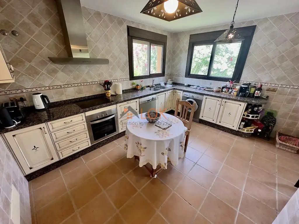 House with pool for sale in Camino de Nicola, imagen 4