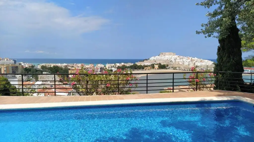 Villa avec terrasse à vendre à Carrer de l'Argentina 8